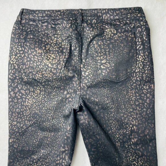 Chico's Womens Black Leopard Print Coated Jegging Denim Jeans Size 2.5R US 14R - Picture 3 of 10